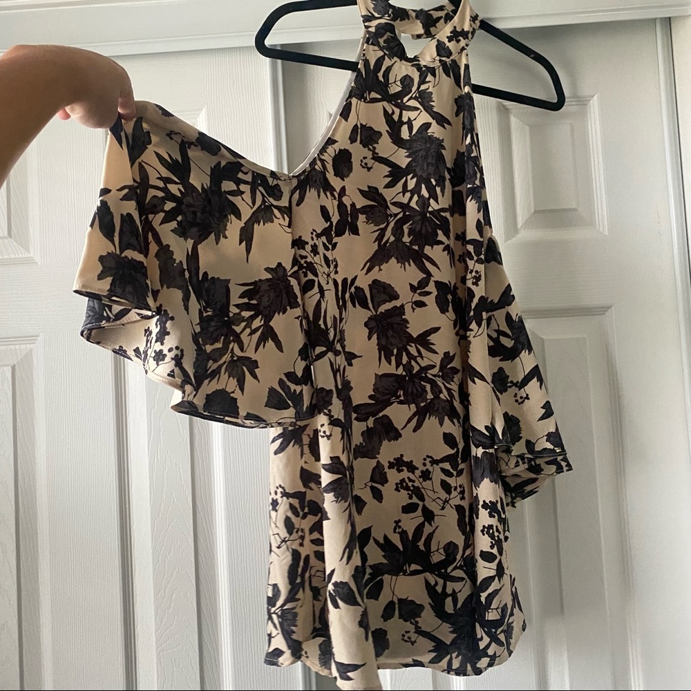 Beautiful open shoulder dress!